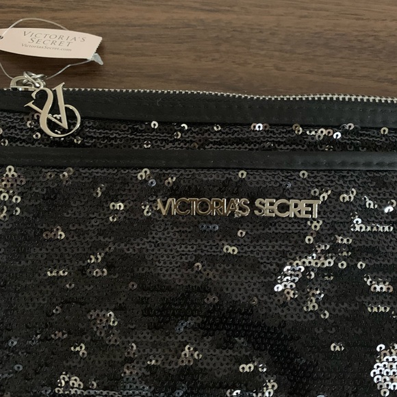 Victoria’s Secret make-up bag - Picture 2 of 8